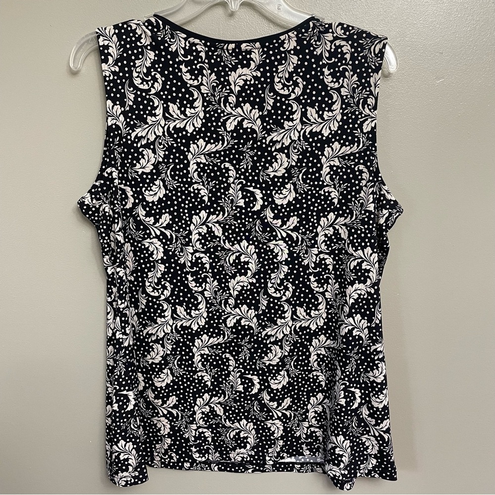 Susan Graver size Large Printed Liquid Knit Sleeveless Top black white dots - Picture 3 of 9